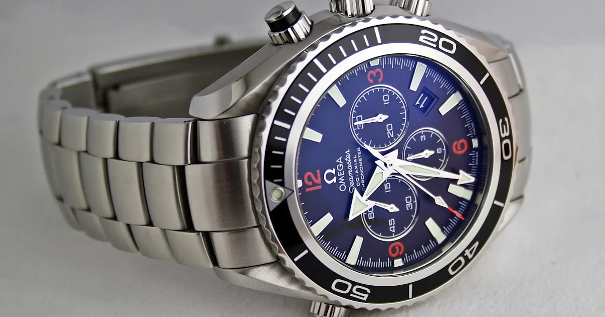 Omega Seamaster Planet Ocean Review: Luxurious Dive Watch Excellence