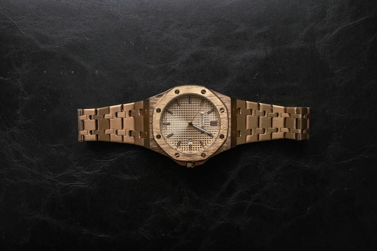 Patek Philippe Nautilus vs Audemars Piguet Royal Oak: A Fair Fight