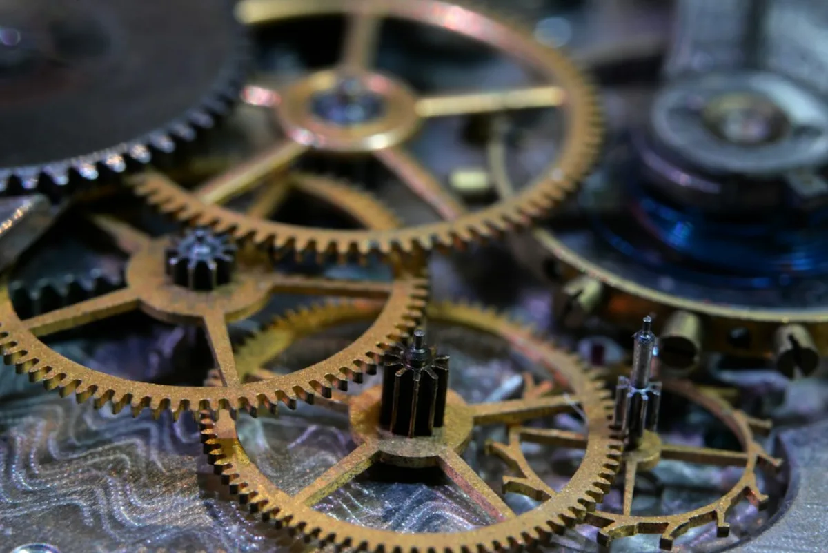 Automatic vs Quartz vs Solar: Which Watch Movement Should You Buy?